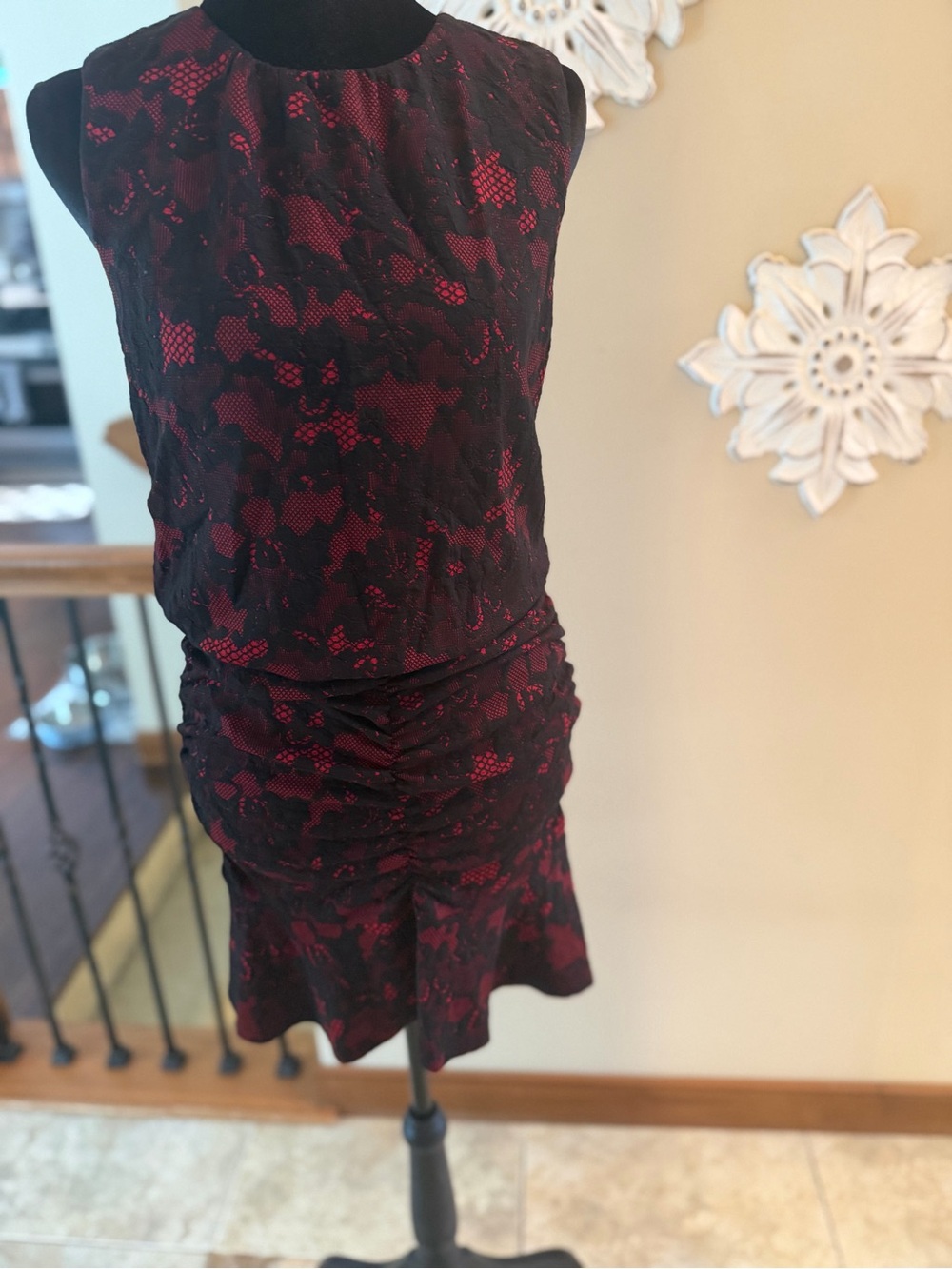 Michael Michael Kors Red Currant Lace Ruched Dress – Size Small – NWT - Picture 3 of 7